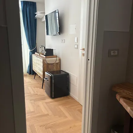 Romirooms בית הארחה בארי