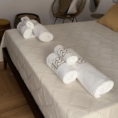 בית הארחה Romirooms בארי