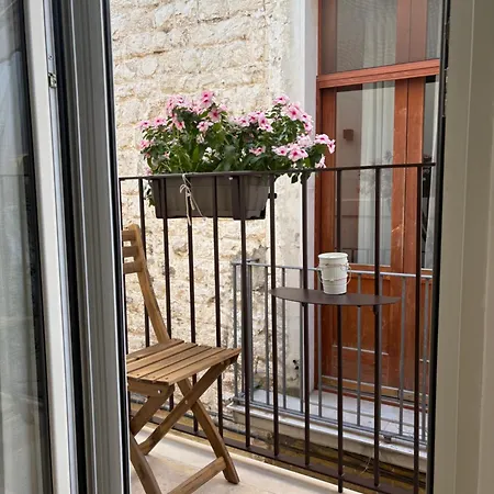 Πανσιόν Romirooms Μπάρι